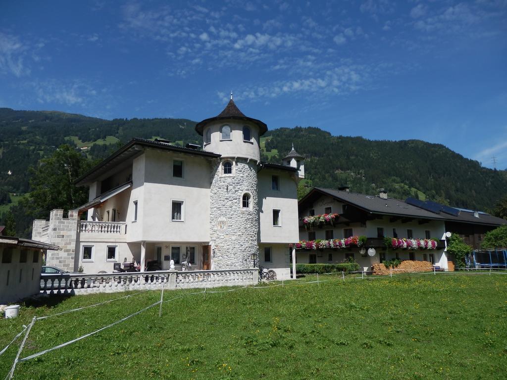 Schlossburg Reiserhof ツェル・アム・ツィラー エクステリア 写真